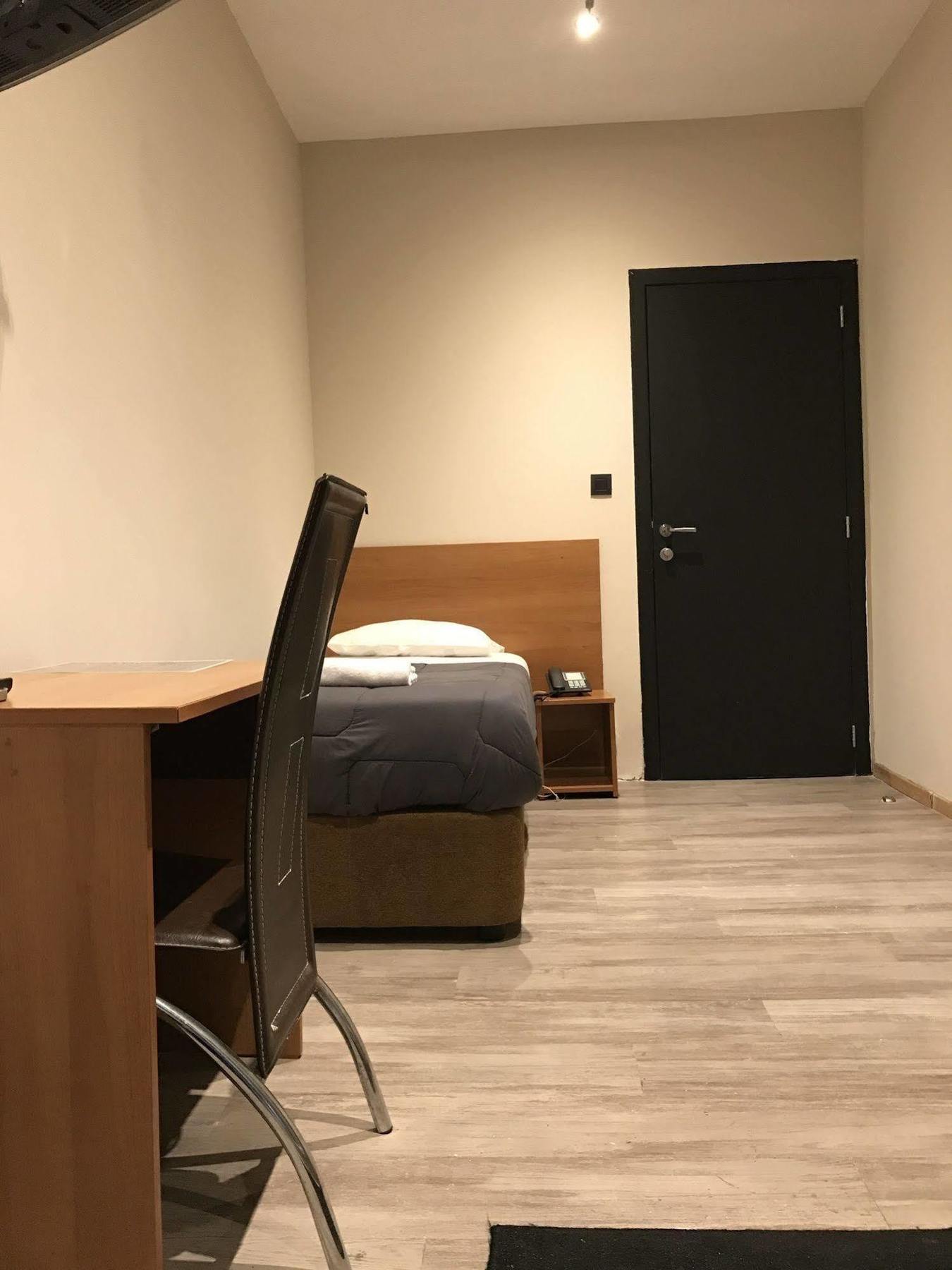Royal Hotel Брюксел Екстериор снимка